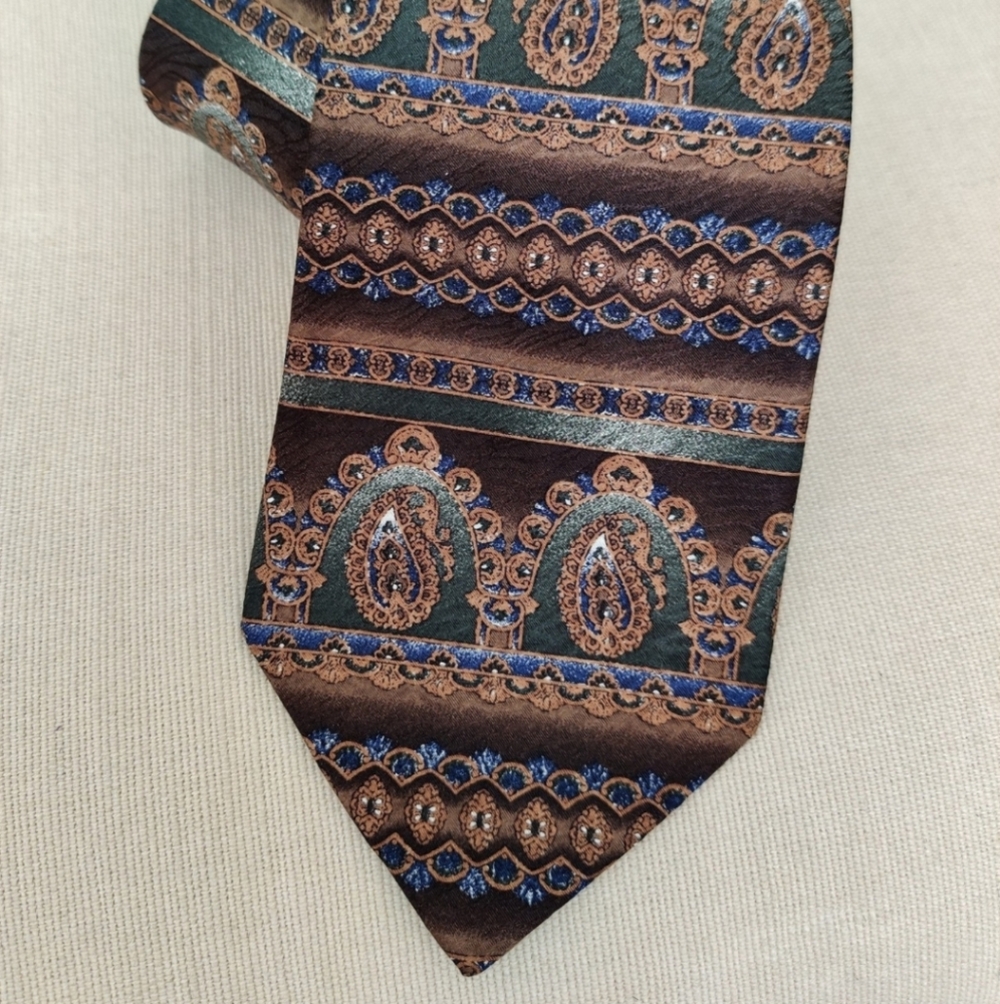 🇨🇦 Vintage Christian Dior silk tie vintage like new